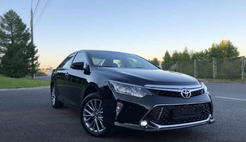 Toyota Camry XV50 рестайлинг, 2017 год, 600 000 рублей, 6 фотография