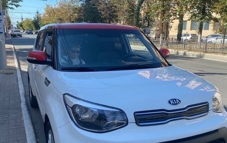 KIA Soul II рестайлинг, 2017 год, 1 830 000 рублей, 1 фотография