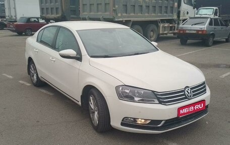 Volkswagen Passat B7, 2013 год, 1 700 000 рублей, 1 фотография