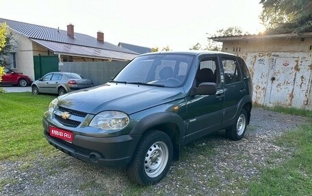 Chevrolet Niva I рестайлинг, 2010 год, 500 000 рублей, 1 фотография