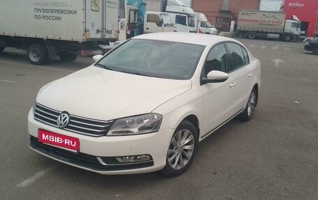 Volkswagen Passat B7, 2013 год, 1 700 000 рублей, 2 фотография