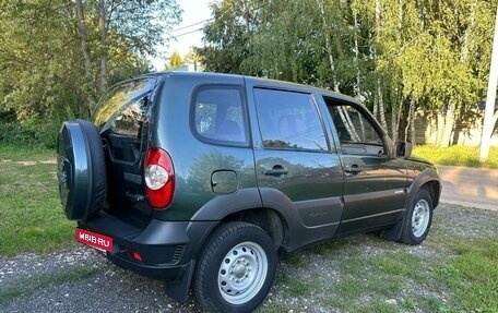 Chevrolet Niva I рестайлинг, 2010 год, 500 000 рублей, 5 фотография