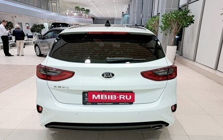 KIA cee'd III, 2018 год, 2 000 000 рублей, 6 фотография