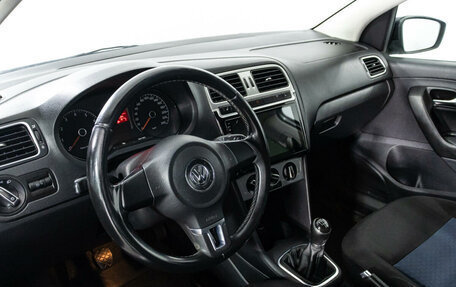 Volkswagen Polo VI (EU Market), 2013 год, 1 232 500 рублей, 11 фотография