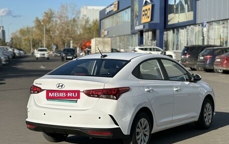 Hyundai Solaris II рестайлинг, 2021 год, 1 750 000 рублей, 4 фотография