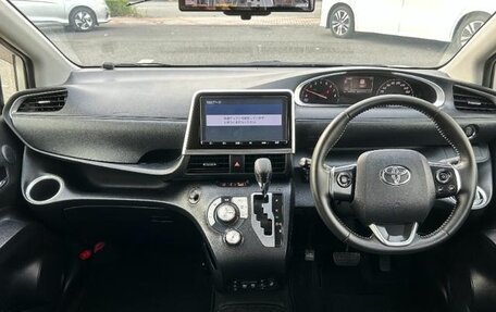 Toyota Sienta II, 2021 год, 1 280 030 рублей, 14 фотография