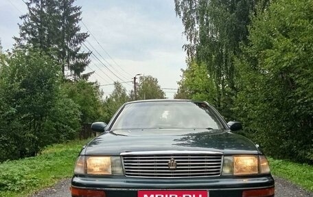 Toyota Crown, 1992 год, 600 000 рублей, 1 фотография