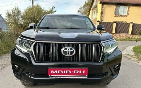 Toyota Land Cruiser Prado 150 рестайлинг 2, 2020 год, 6 500 000 рублей, 2 фотография