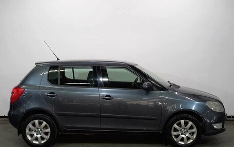 Skoda Fabia II, 2010 год, 450 000 рублей, 4 фотография