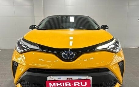 Toyota C-HR I рестайлинг, 2021 год, 1 855 555 рублей, 2 фотография