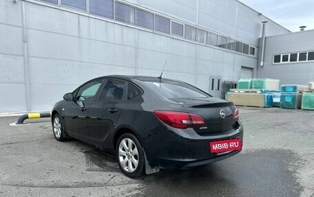 Opel Astra J, 2013 год, 830 000 рублей, 4 фотография