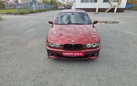 BMW 5 серия, 2002 год, 990 000 рублей, 2 фотография