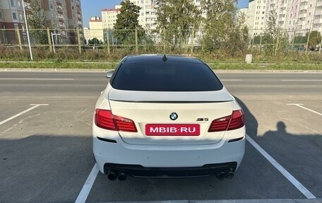 BMW 5 серия, 2013 год, 1 950 000 рублей, 3 фотография