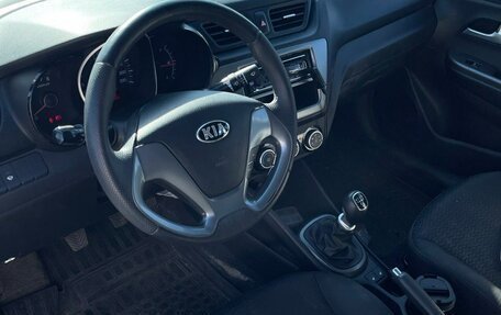 KIA Rio III рестайлинг, 2015 год, 825 000 рублей, 10 фотография