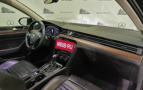 Volkswagen Passat B8 рестайлинг, 2018 год, 2 580 000 рублей, 36 фотография