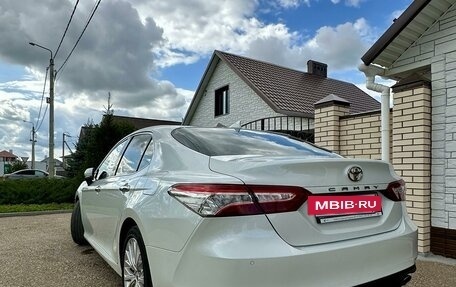 Toyota Camry, 2019 год, 3 000 000 рублей, 6 фотография