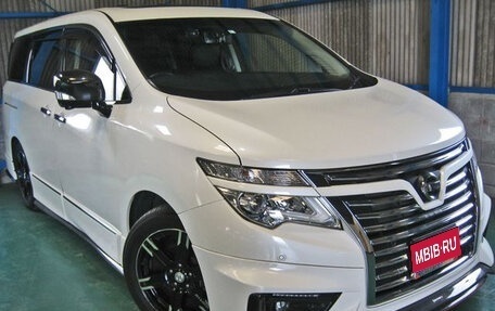 Nissan Elgrand III, 2021 год, 1 825 030 рублей, 1 фотография