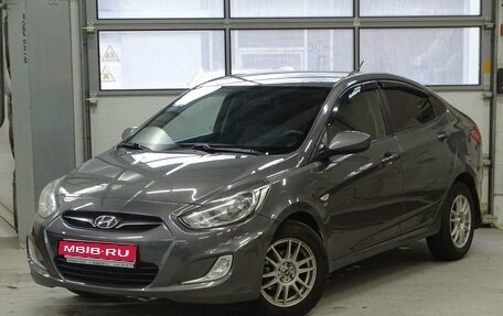 Hyundai Solaris II рестайлинг, 2011 год, 530 000 рублей, 1 фотография