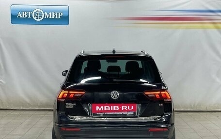 Volkswagen Tiguan II, 2017 год, 2 049 000 рублей, 6 фотография