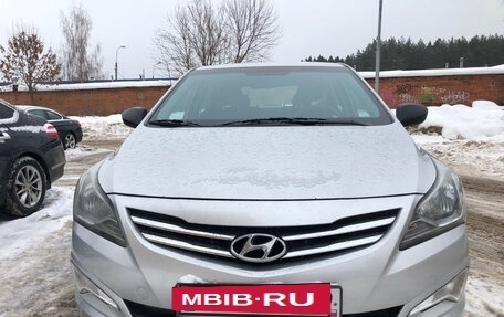 Hyundai Solaris II рестайлинг, 2014 год, 540 000 рублей, 2 фотография