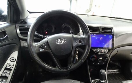 Hyundai Solaris II рестайлинг, 2011 год, 530 000 рублей, 4 фотография