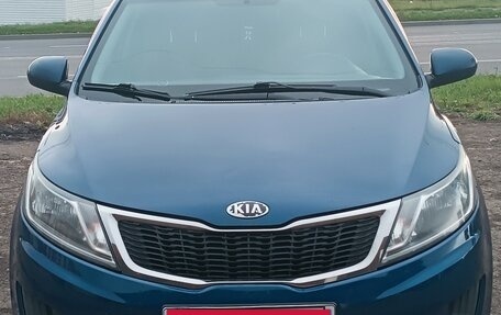 KIA Rio III рестайлинг, 2014 год, 1 050 000 рублей, 2 фотография