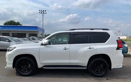 Toyota Land Cruiser Prado 150 рестайлинг 2, 2021 год, 3 899 111 рублей, 5 фотография