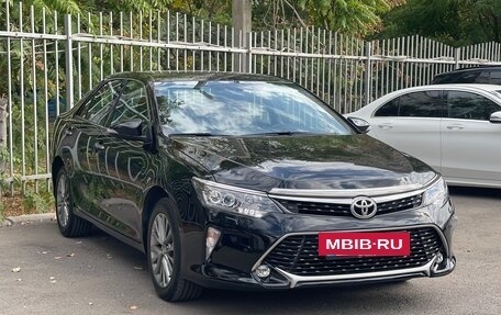 Toyota Camry, 2017 год, 2 600 000 рублей, 8 фотография