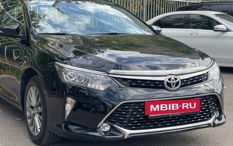 Toyota Camry, 2017 год, 2 600 000 рублей, 9 фотография