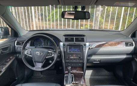 Toyota Camry, 2017 год, 2 600 000 рублей, 23 фотография