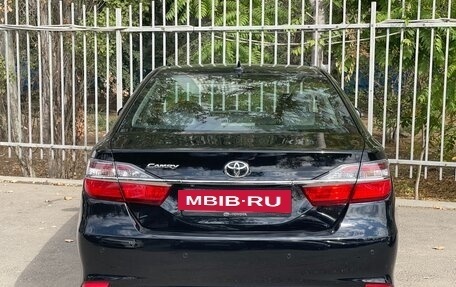 Toyota Camry, 2017 год, 2 600 000 рублей, 13 фотография