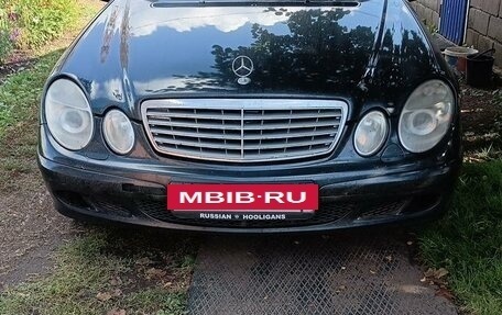 Mercedes-Benz E-Класс, 2005 год, 650 000 рублей, 3 фотография