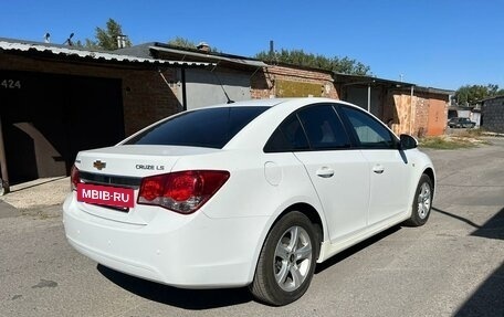 Chevrolet Cruze II, 2012 год, 990 000 рублей, 4 фотография