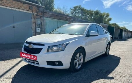 Chevrolet Cruze II, 2012 год, 990 000 рублей, 3 фотография