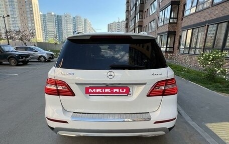 Mercedes-Benz M-Класс, 2011 год, 2 320 000 рублей, 3 фотография