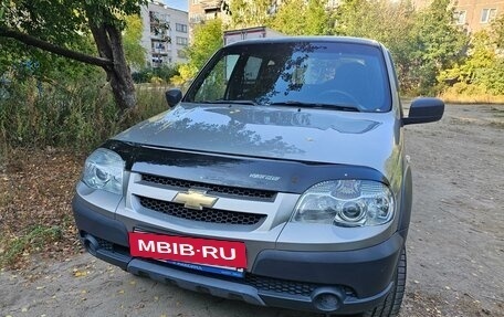 Chevrolet Niva I рестайлинг, 2017 год, 760 000 рублей, 2 фотография