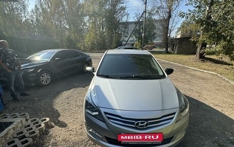 Hyundai Solaris II рестайлинг, 2015 год, 910 000 рублей, 7 фотография