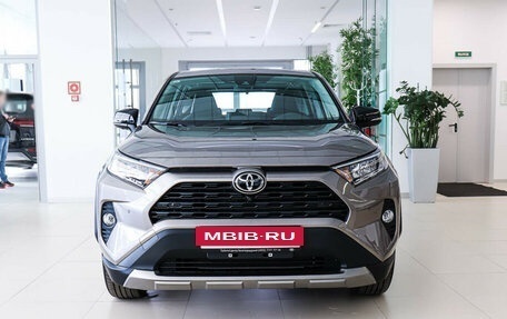 Toyota RAV4, 2024 год, 4 890 000 рублей, 2 фотография