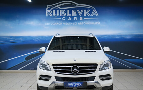 Mercedes-Benz M-Класс, 2012 год, 2 270 000 рублей, 4 фотография