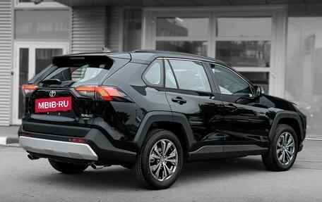 Toyota RAV4, 2024 год, 4 990 000 рублей, 4 фотография