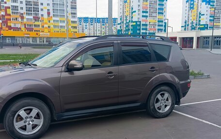 Mitsubishi Outlander III рестайлинг 3, 2011 год, 1 299 000 рублей, 6 фотография