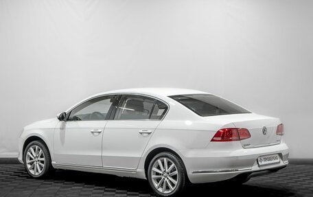 Volkswagen Passat B7, 2011 год, 999 000 рублей, 2 фотография