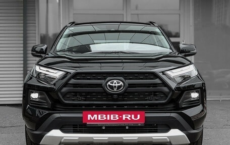 Toyota RAV4, 2023 год, 4 990 000 рублей, 11 фотография