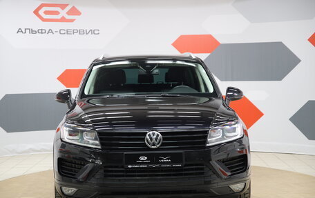 Volkswagen Touareg III, 2015 год, 3 290 000 рублей, 2 фотография