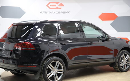 Volkswagen Touareg III, 2015 год, 3 290 000 рублей, 5 фотография