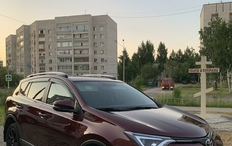 Toyota RAV4, 2018 год, 2 750 000 рублей, 1 фотография