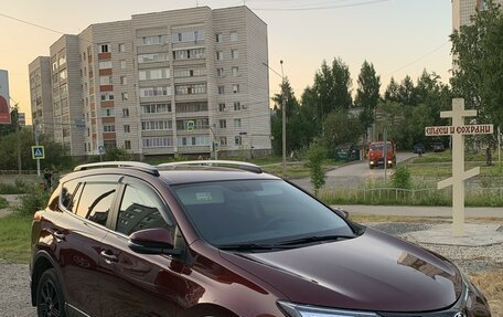 Toyota RAV4, 2018 год, 2 750 000 рублей, 3 фотография