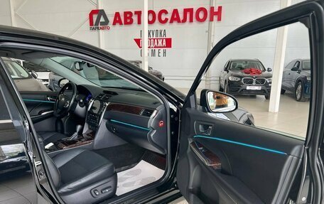 Toyota Camry, 2017 год, 2 350 000 рублей, 10 фотография