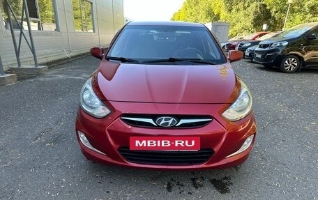 Hyundai Solaris II рестайлинг, 2013 год, 780 000 рублей, 8 фотография