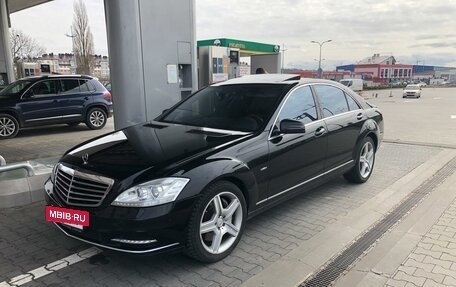 Mercedes-Benz S-Класс, 2011 год, 1 800 000 рублей, 3 фотография